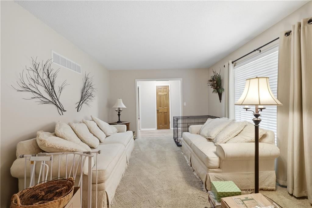 425 Sunview Circle — photo 5