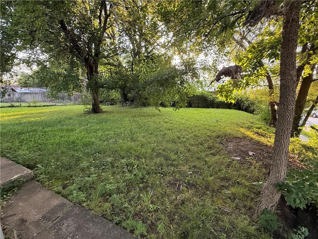 2351 Drury Avenue — photo 4