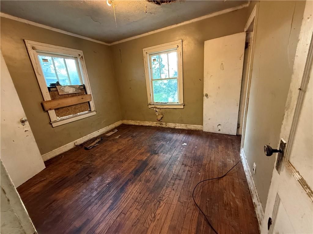 2351 Drury Avenue — photo 11