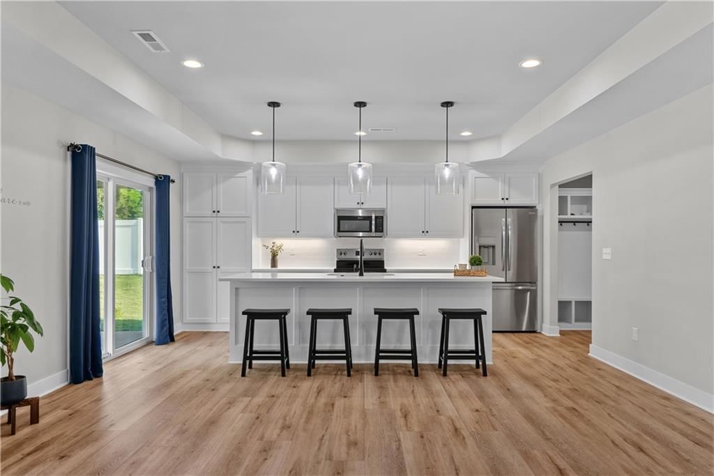 2713 S Fir Terrace — photo 5