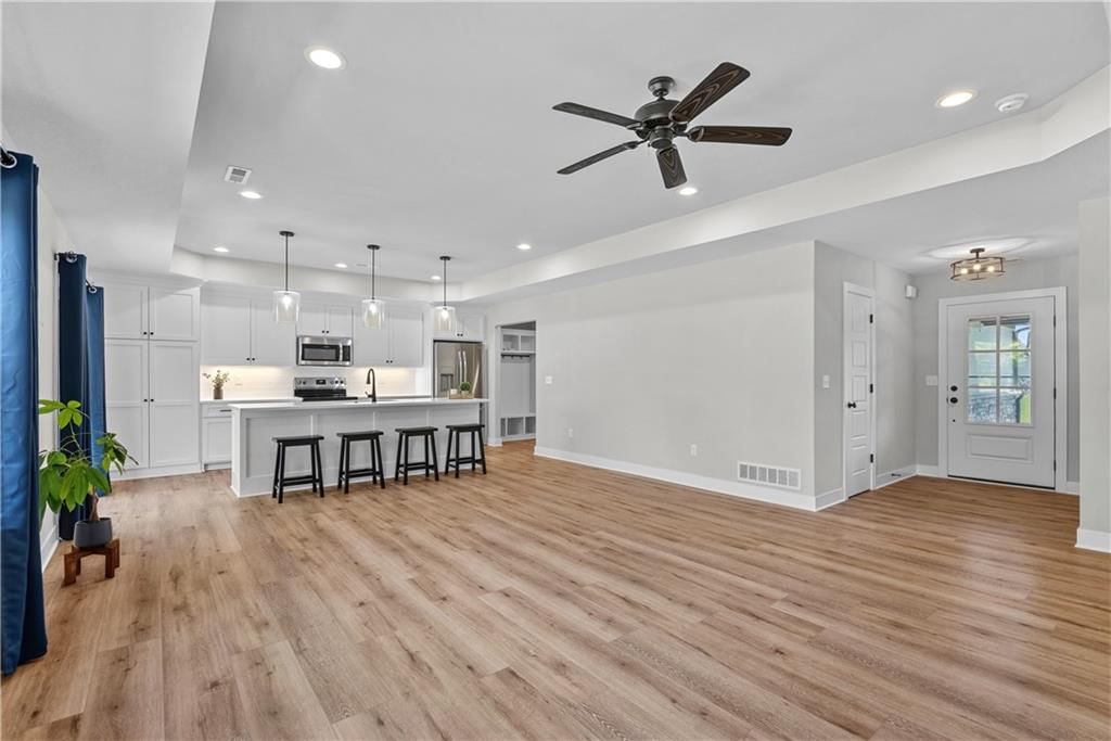 2713 S Fir Terrace — photo 6