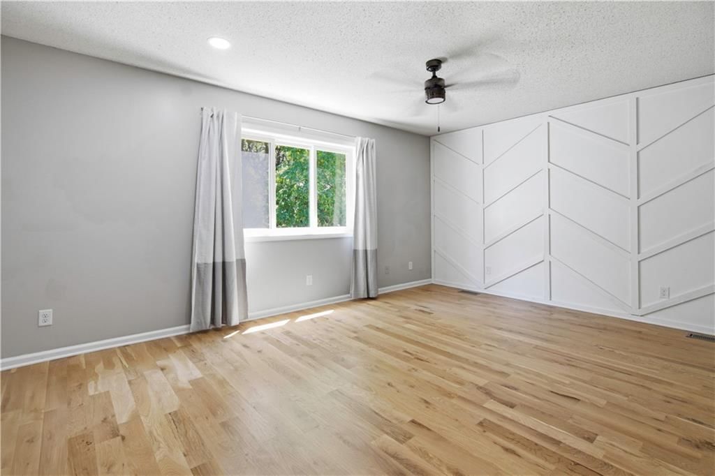 20280 Nall Avenue — photo 15