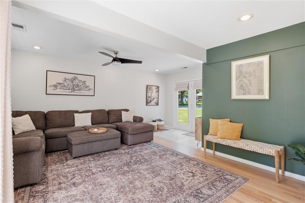 636 Hillside Avenue — photo 12