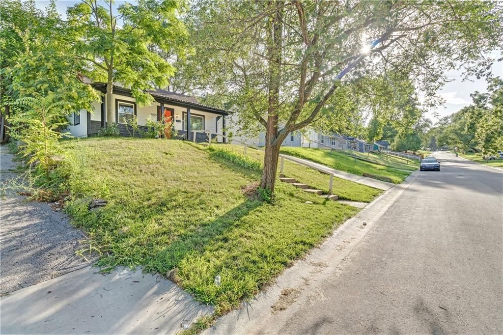 5029 Forest Avenue — photo 30