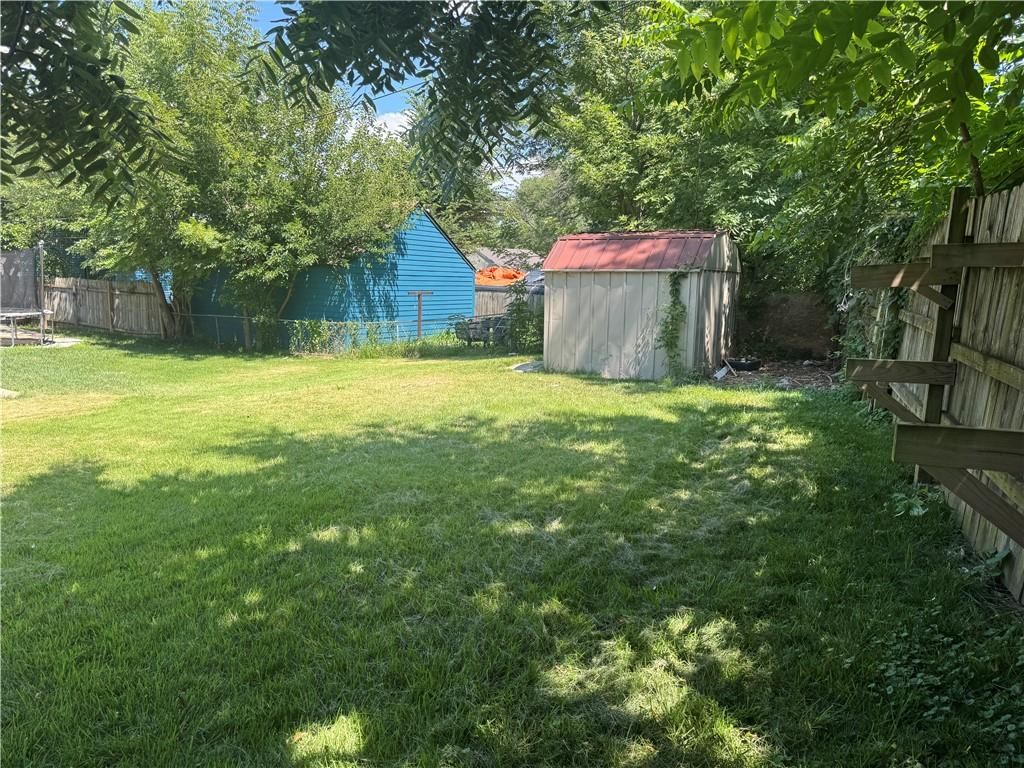 5029 Forest Avenue — photo 35