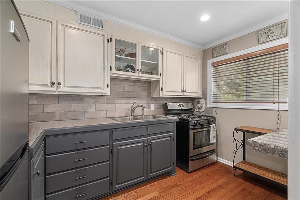 5315 W 71st Terrace — photo 9