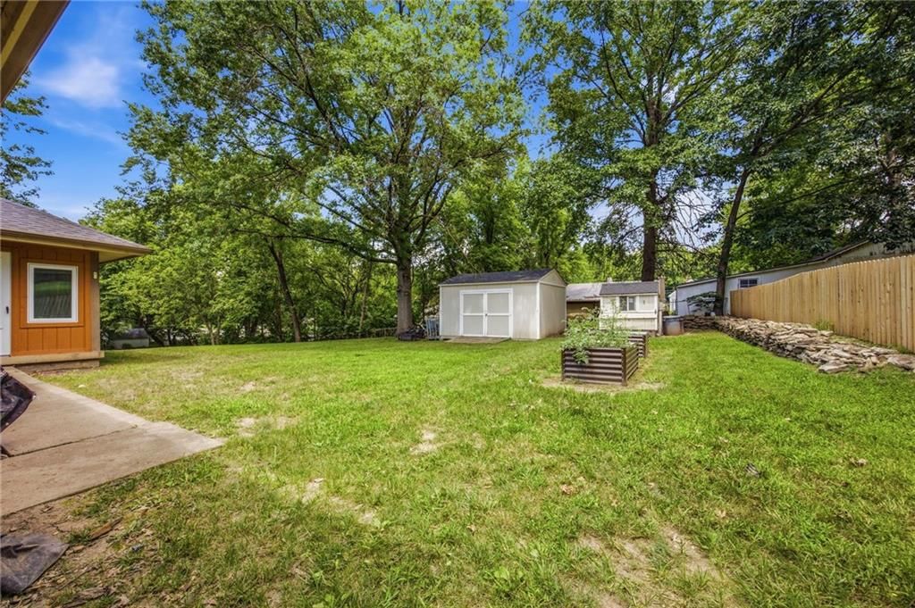 123 Grove Avenue — photo 30