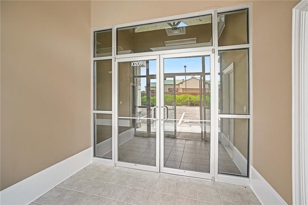 10203 Leavenworth Road — photo 4