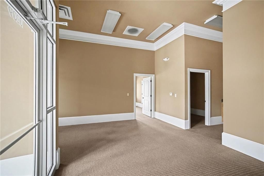 10203 Leavenworth Road — photo 9