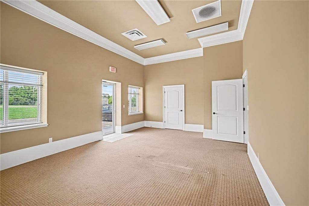 10203 Leavenworth Road — photo 15