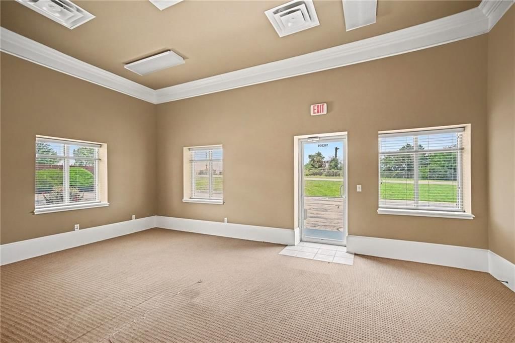 10203 Leavenworth Road — photo 18