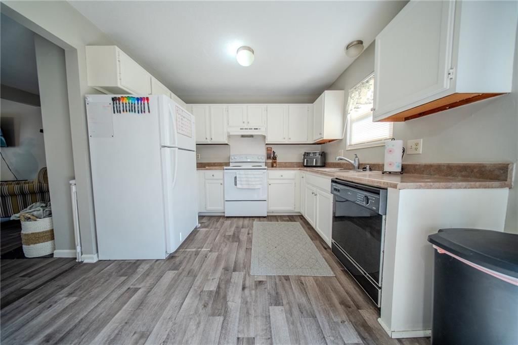 9501 W 86th Street — photo 4