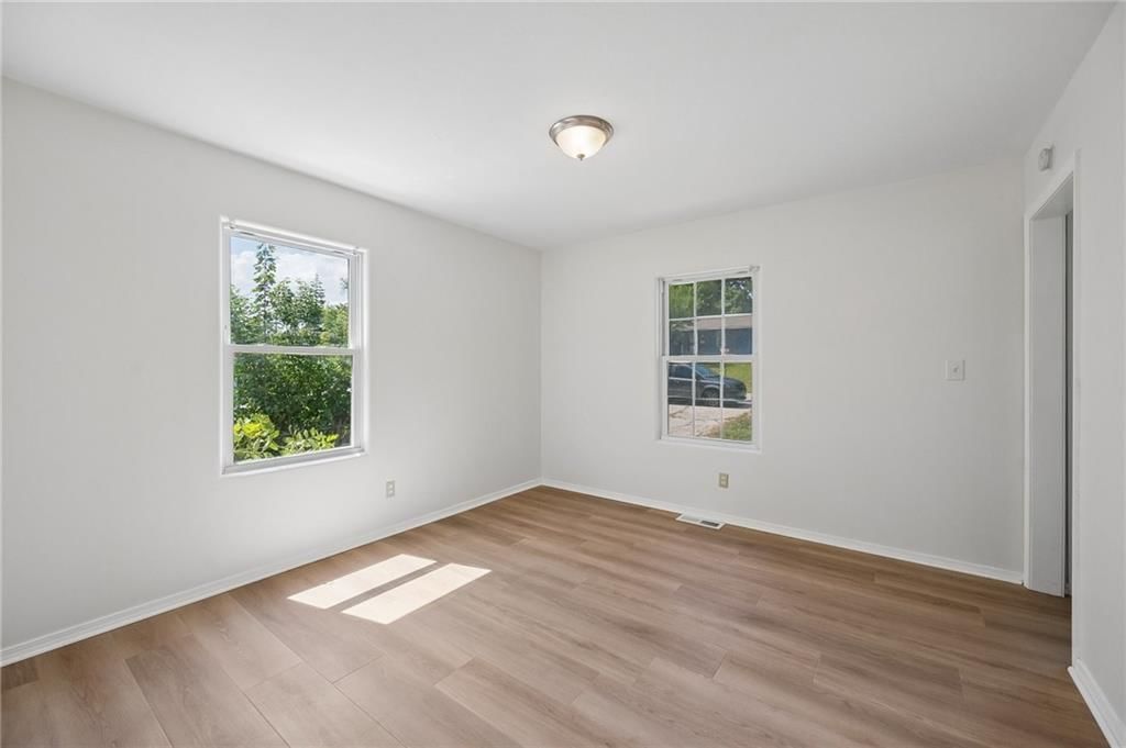 7605 E 50th Street — photo 18