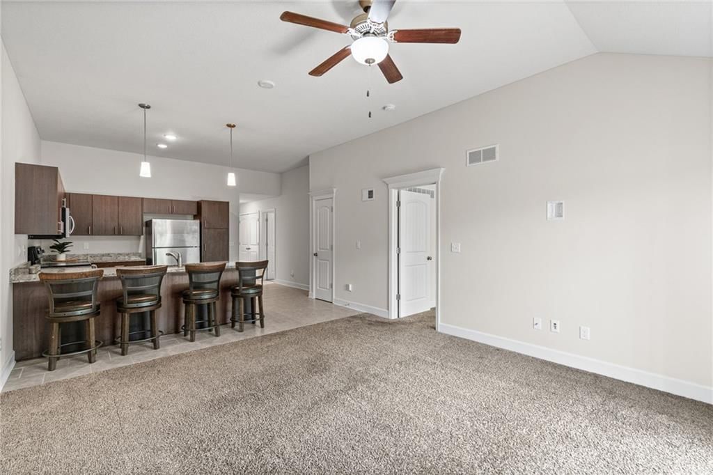 9220 N Gower Avenue — photo 8