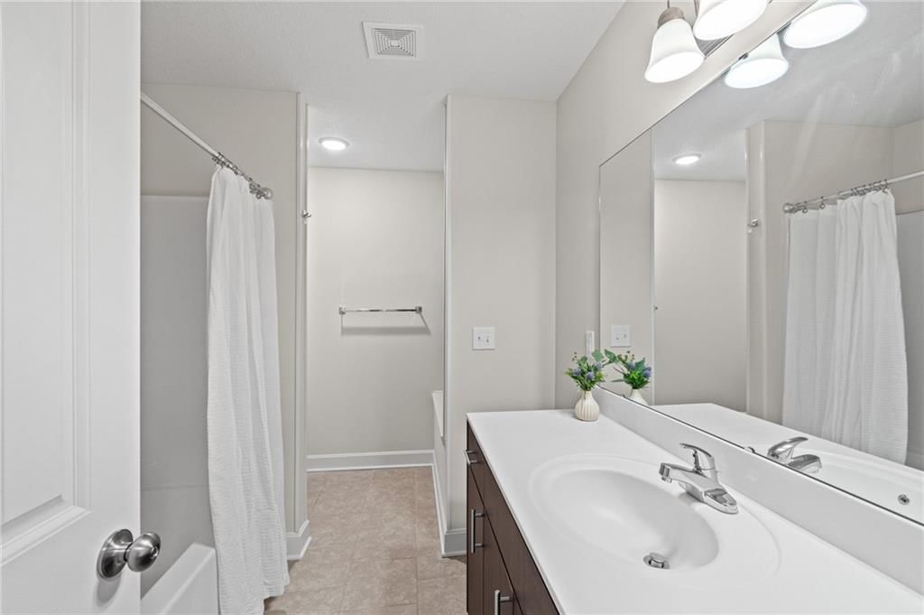 9220 N Gower Avenue — photo 18