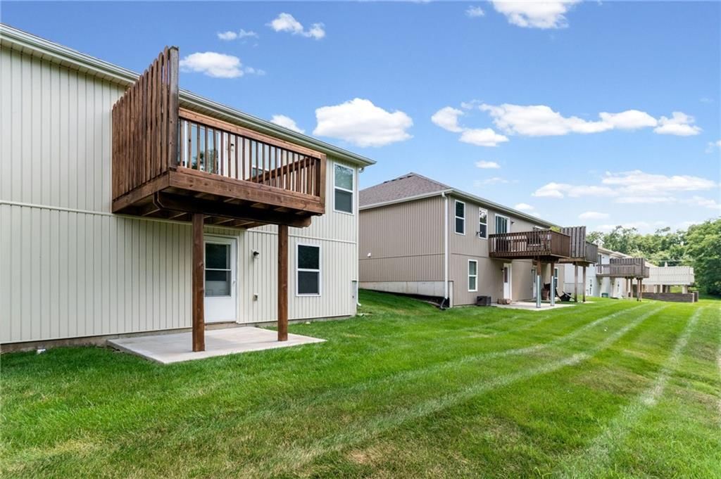 9220 N Gower Avenue — photo 27