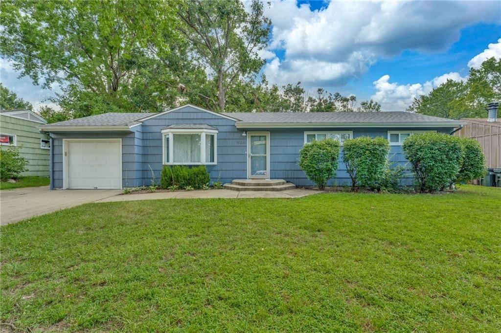 1934 Clifton Court — photo 2