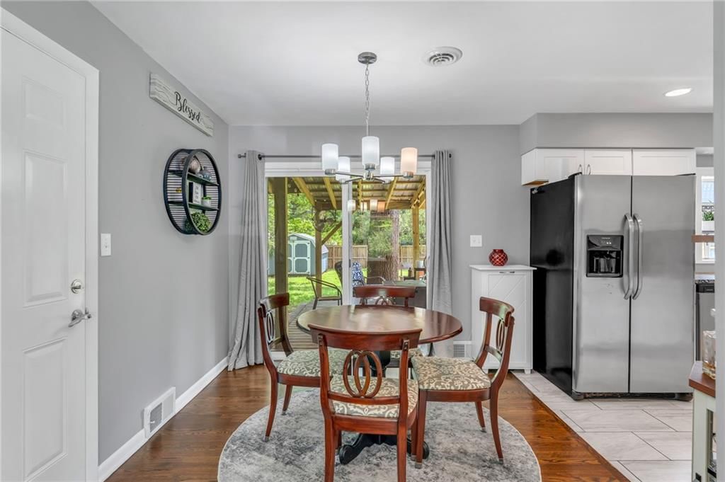 1934 Clifton Court — photo 13