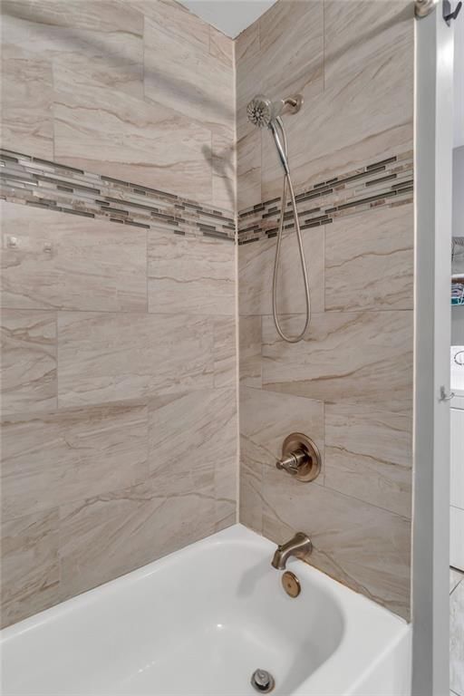 1934 Clifton Court — photo 25