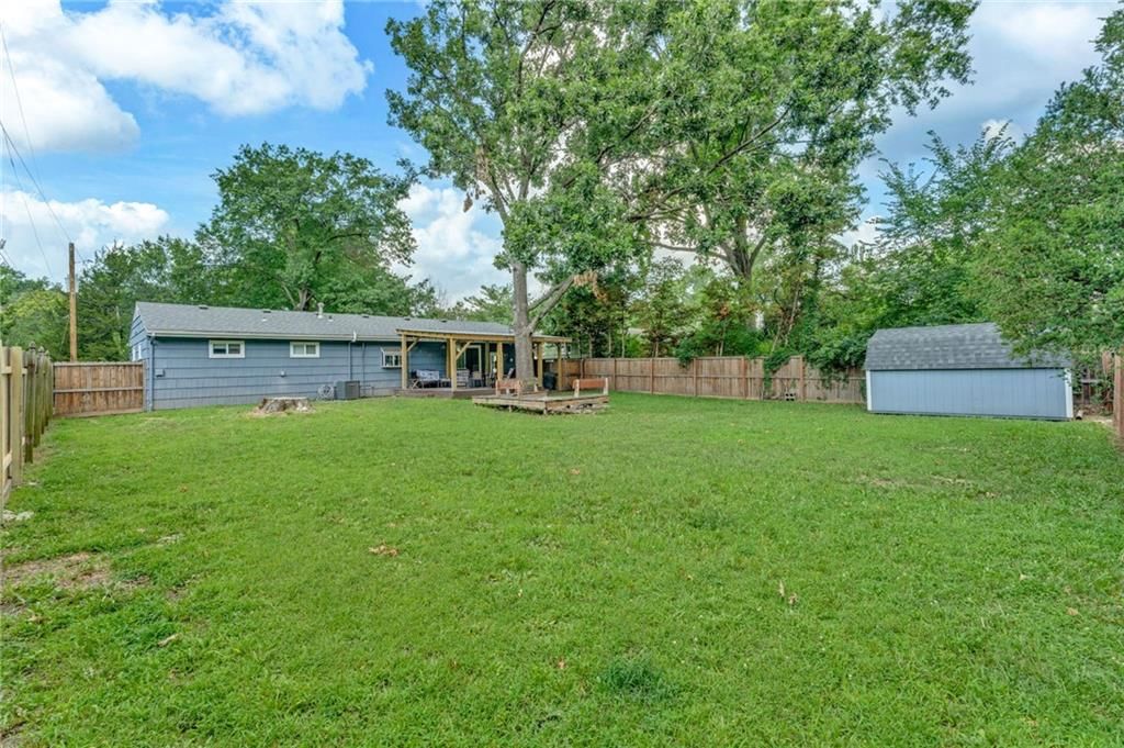 1934 Clifton Court — photo 31