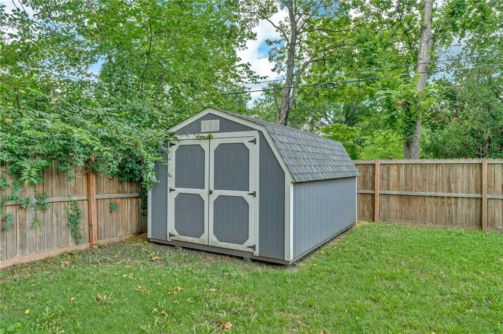 1934 Clifton Court — photo 33