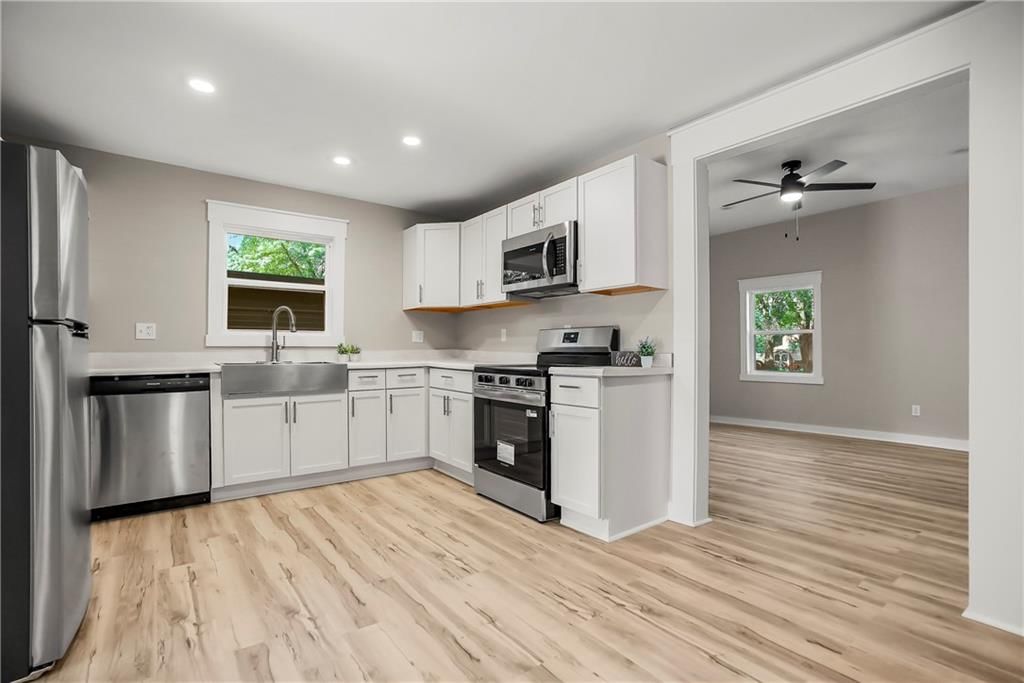 206 Elm Street — photo 6