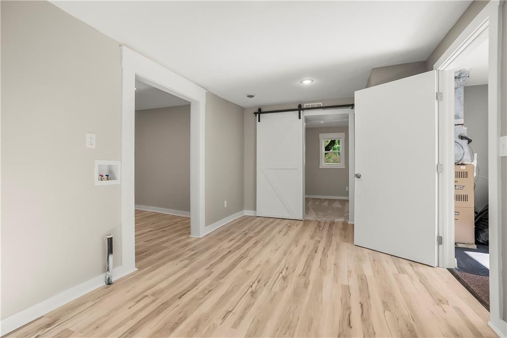 206 Elm Street — photo 16