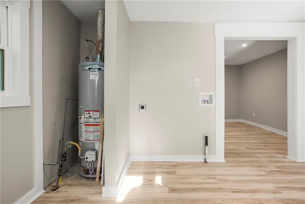 206 Elm Street — photo 17