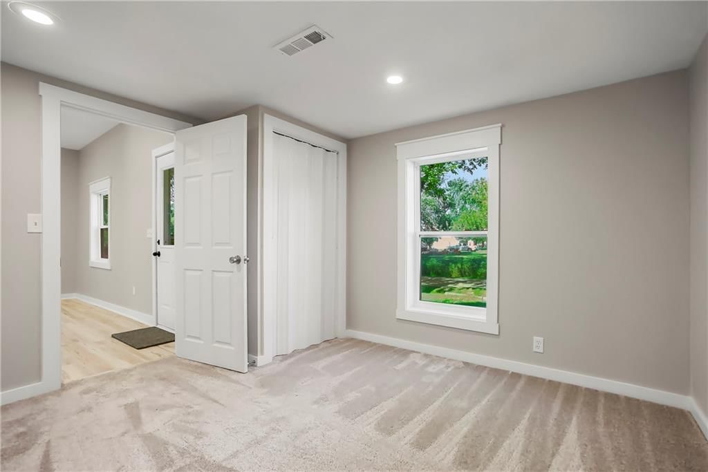 206 Elm Street — photo 22