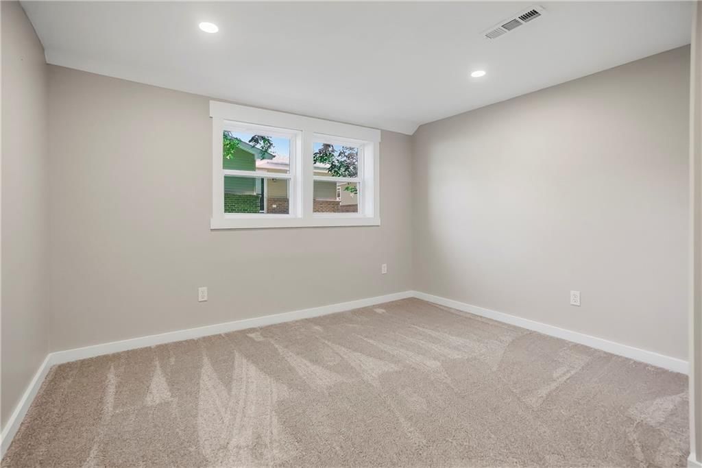 206 Elm Street — photo 23