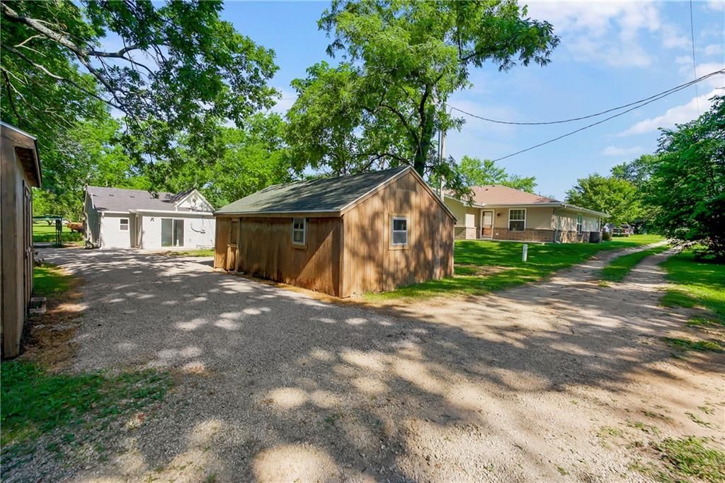 206 Elm Street — photo 28