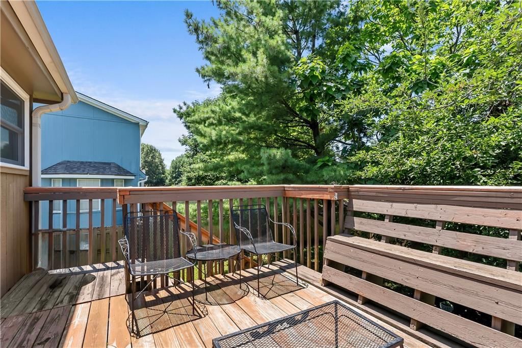 1004 SE Country Lane — photo 22