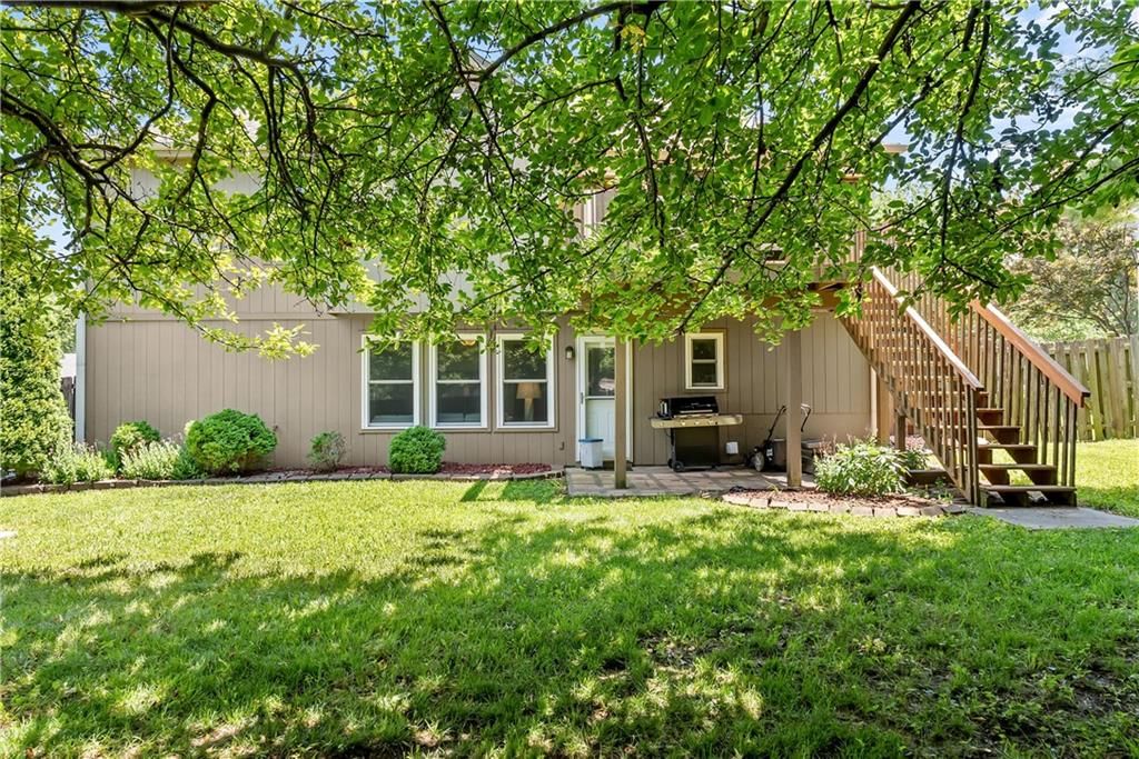 1004 SE Country Lane — photo 24