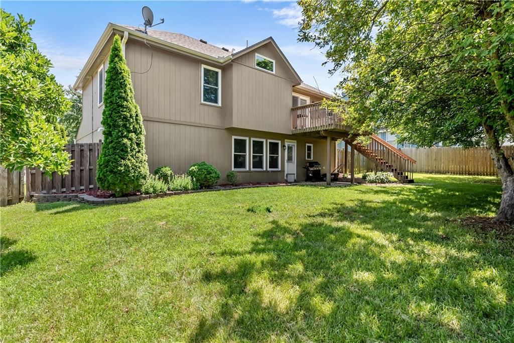 1004 SE Country Lane — photo 25