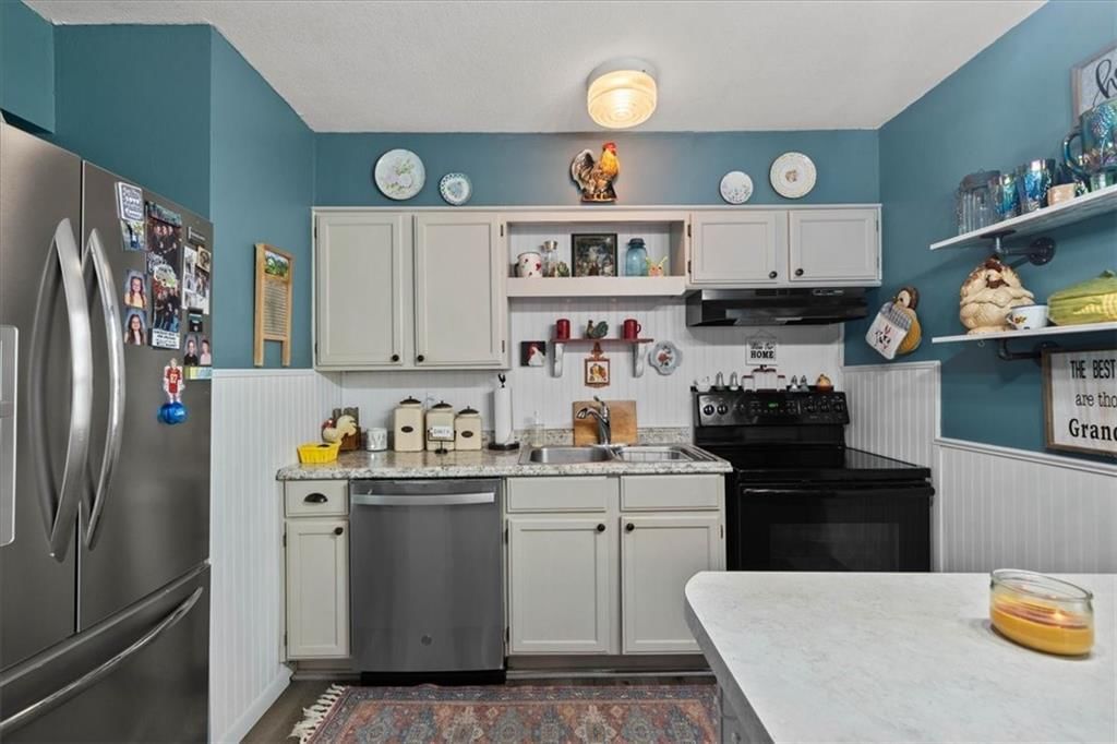 316 E 7th Street — photo 13