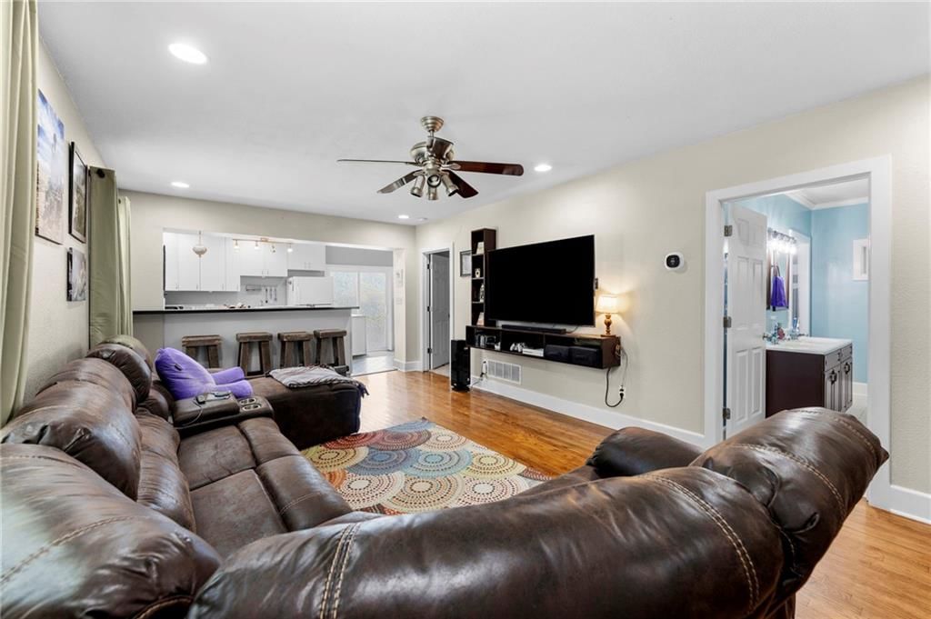 803 S Ash Street — photo 5