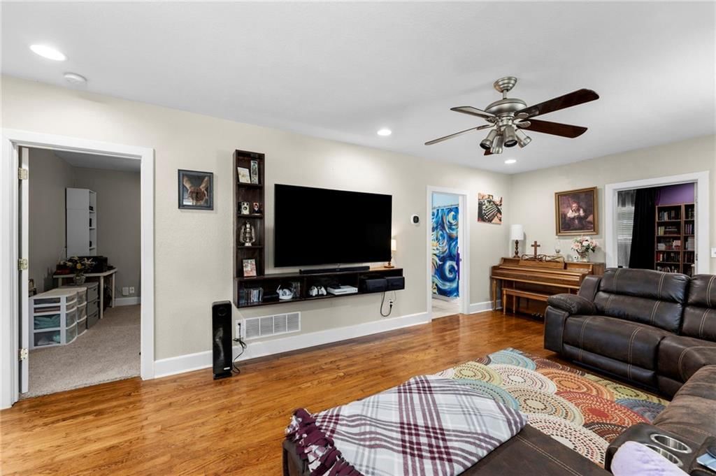 803 S Ash Street — photo 7