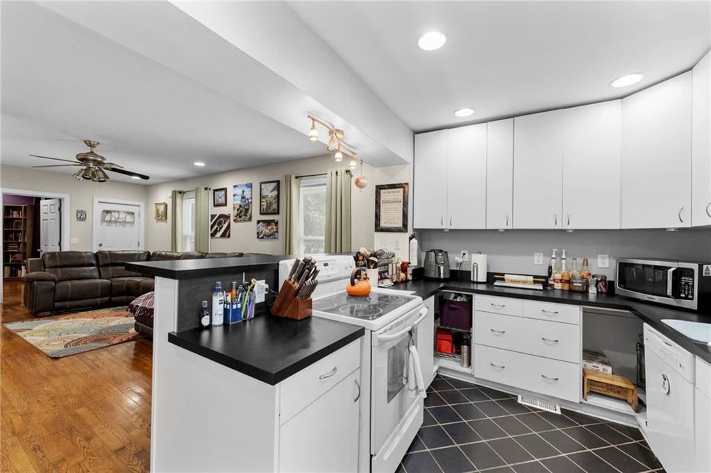 803 S Ash Street — photo 9