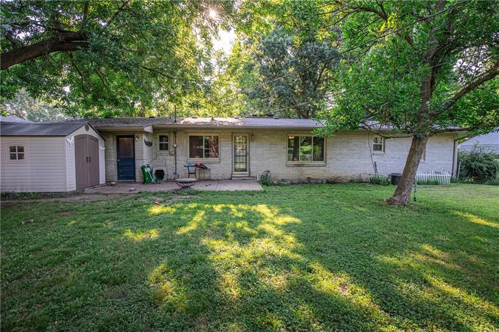 1324 S Oak Street — photo 12