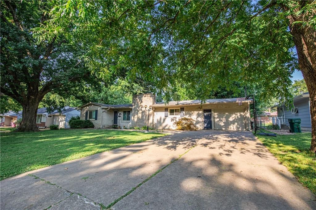 1324 S Oak Street — photo 13