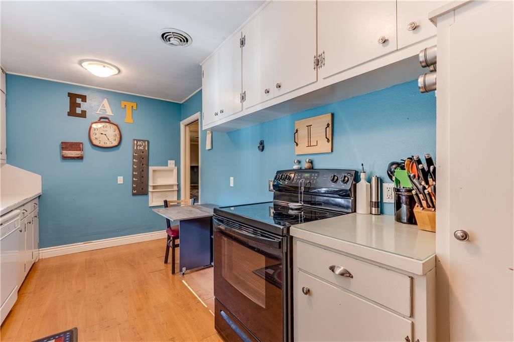 1324 S Oak Street — photo 19