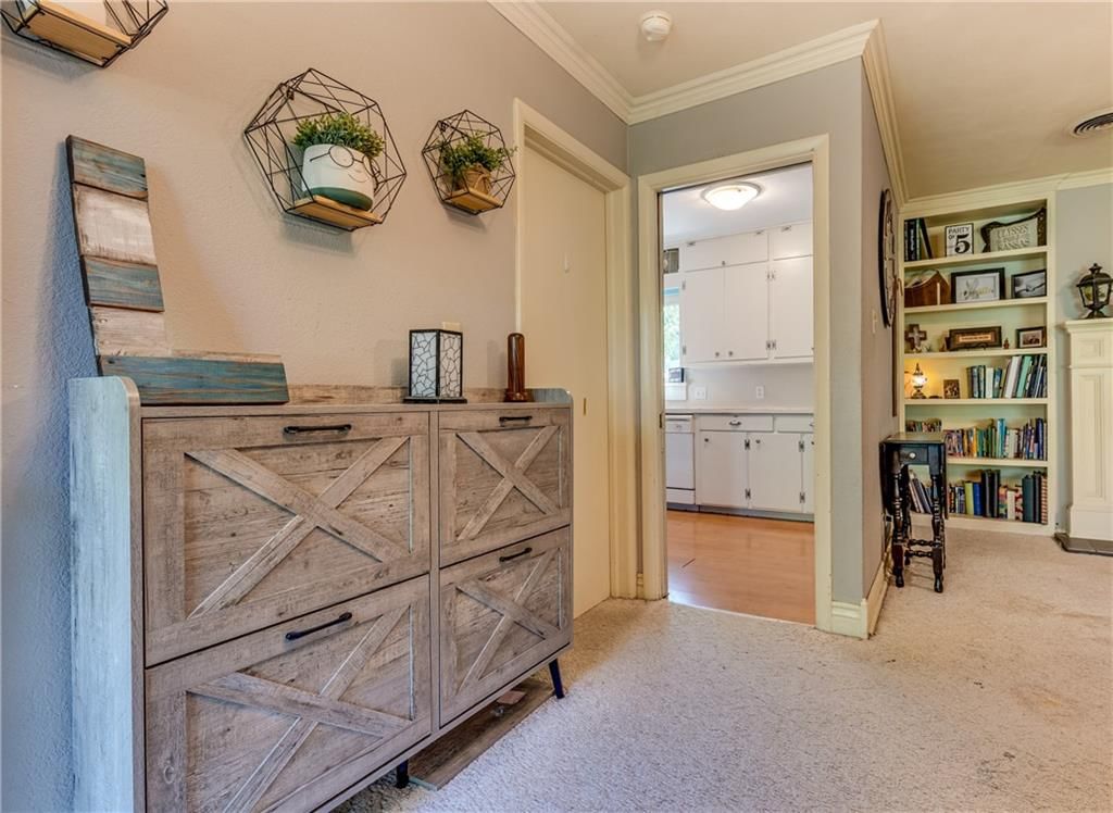 1324 S Oak Street — photo 24