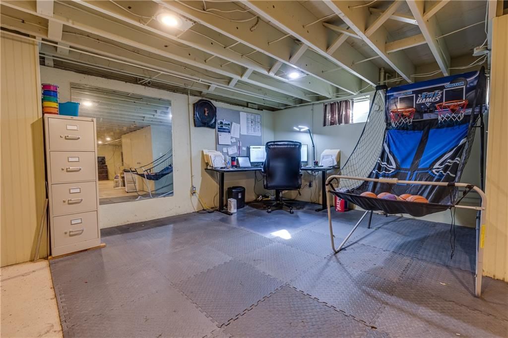 1324 S Oak Street — photo 49