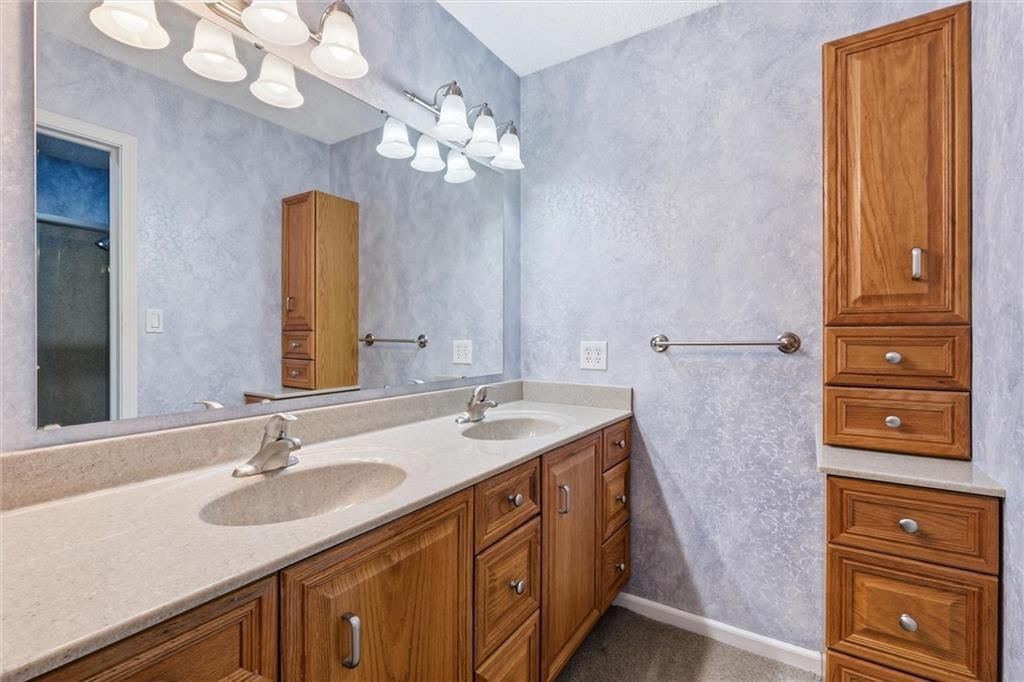 7309 W 101st Street — photo 22