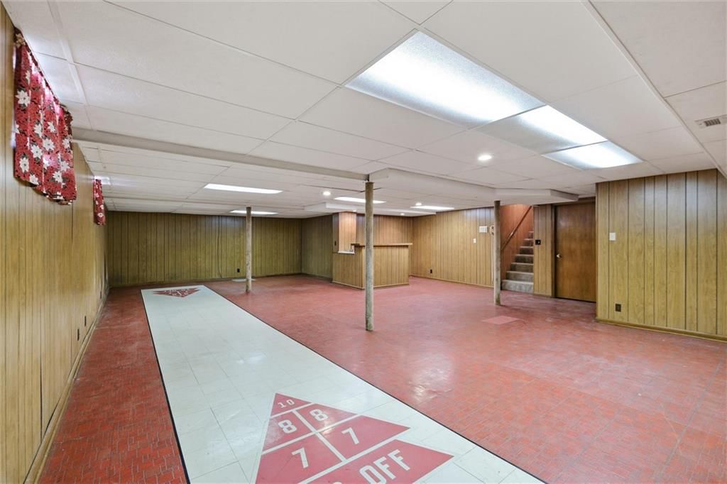 7309 W 101st Street — photo 32