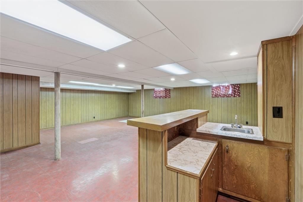 7309 W 101st Street — photo 35