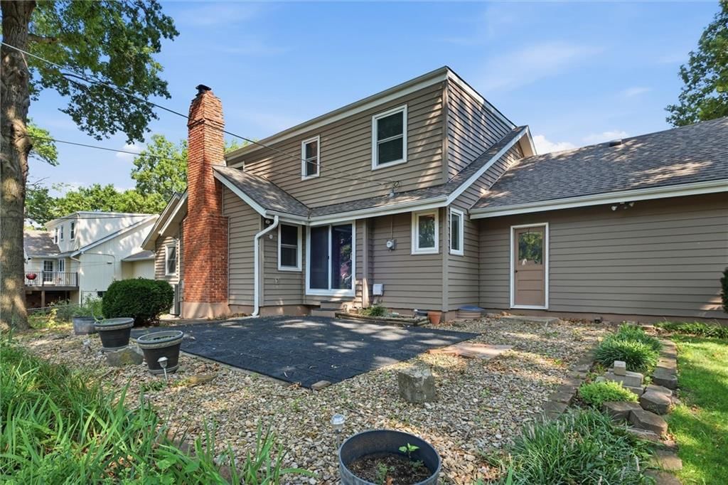 7309 W 101st Street — photo 39