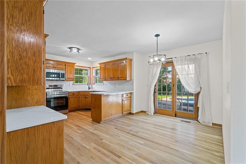711 Owl Creek Parkway — photo 12