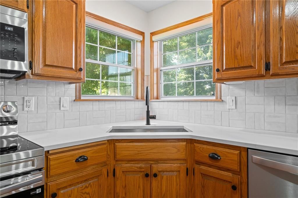711 Owl Creek Parkway — photo 15