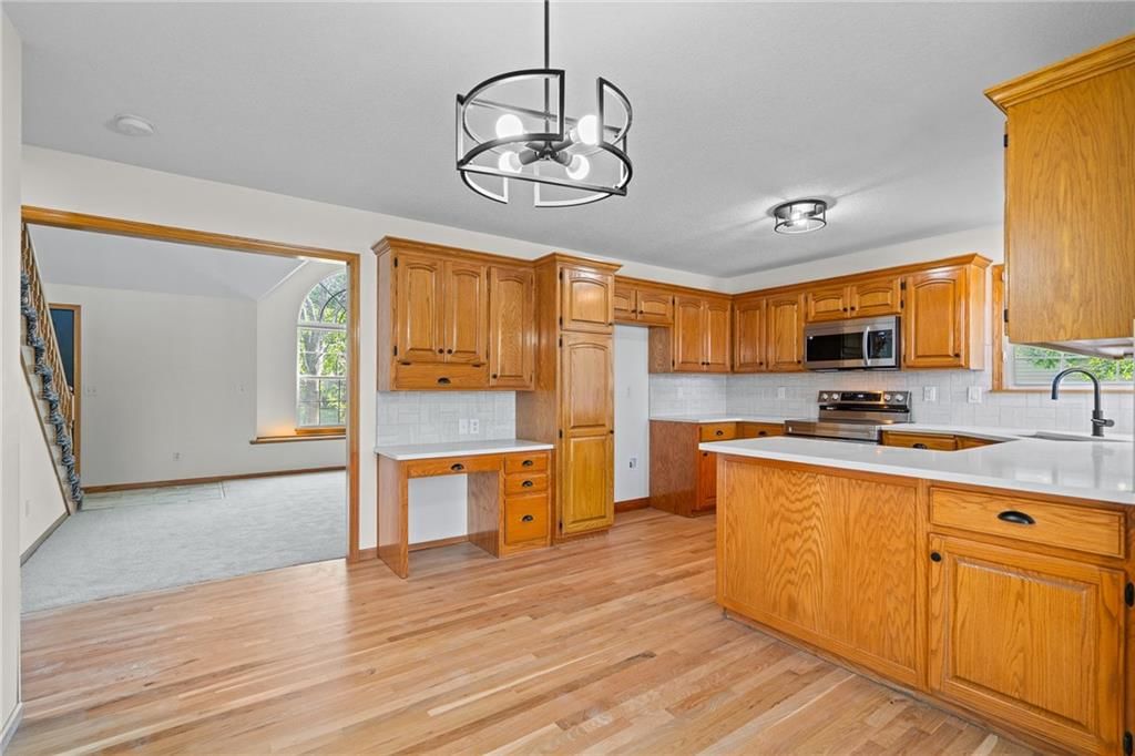 711 Owl Creek Parkway — photo 18